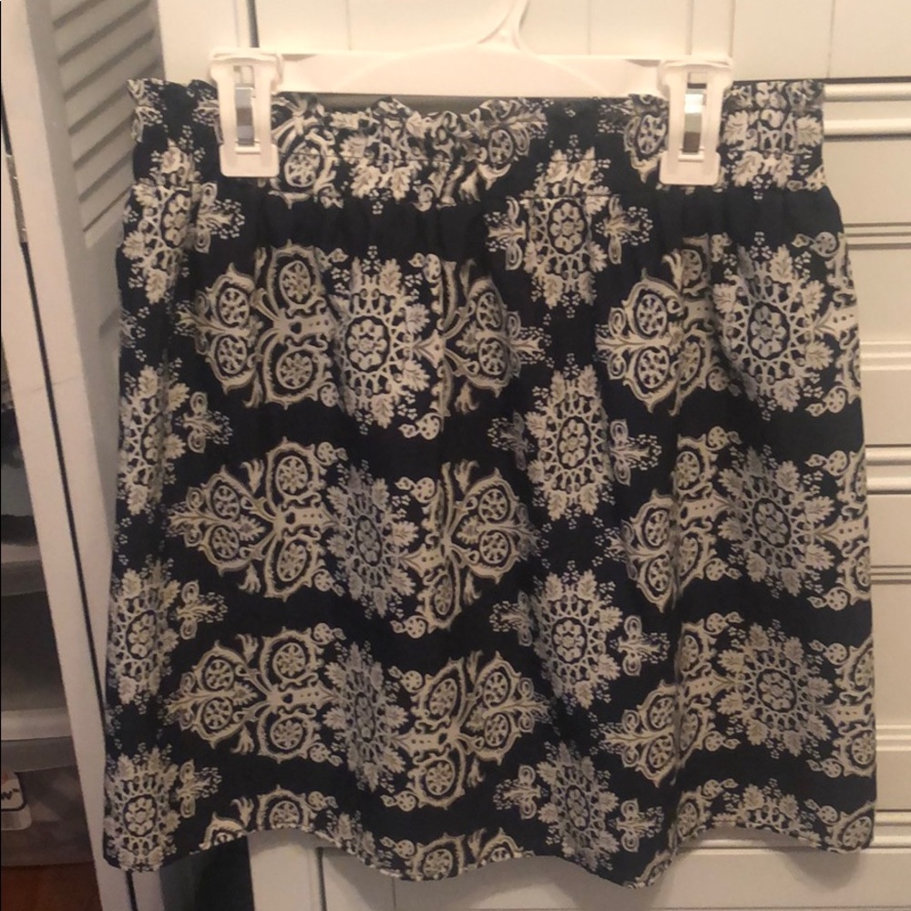 Patterned midi skirt